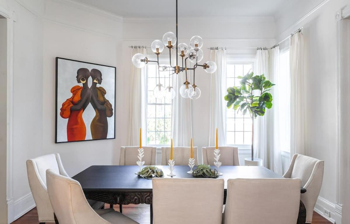 Grand Damn Apartment